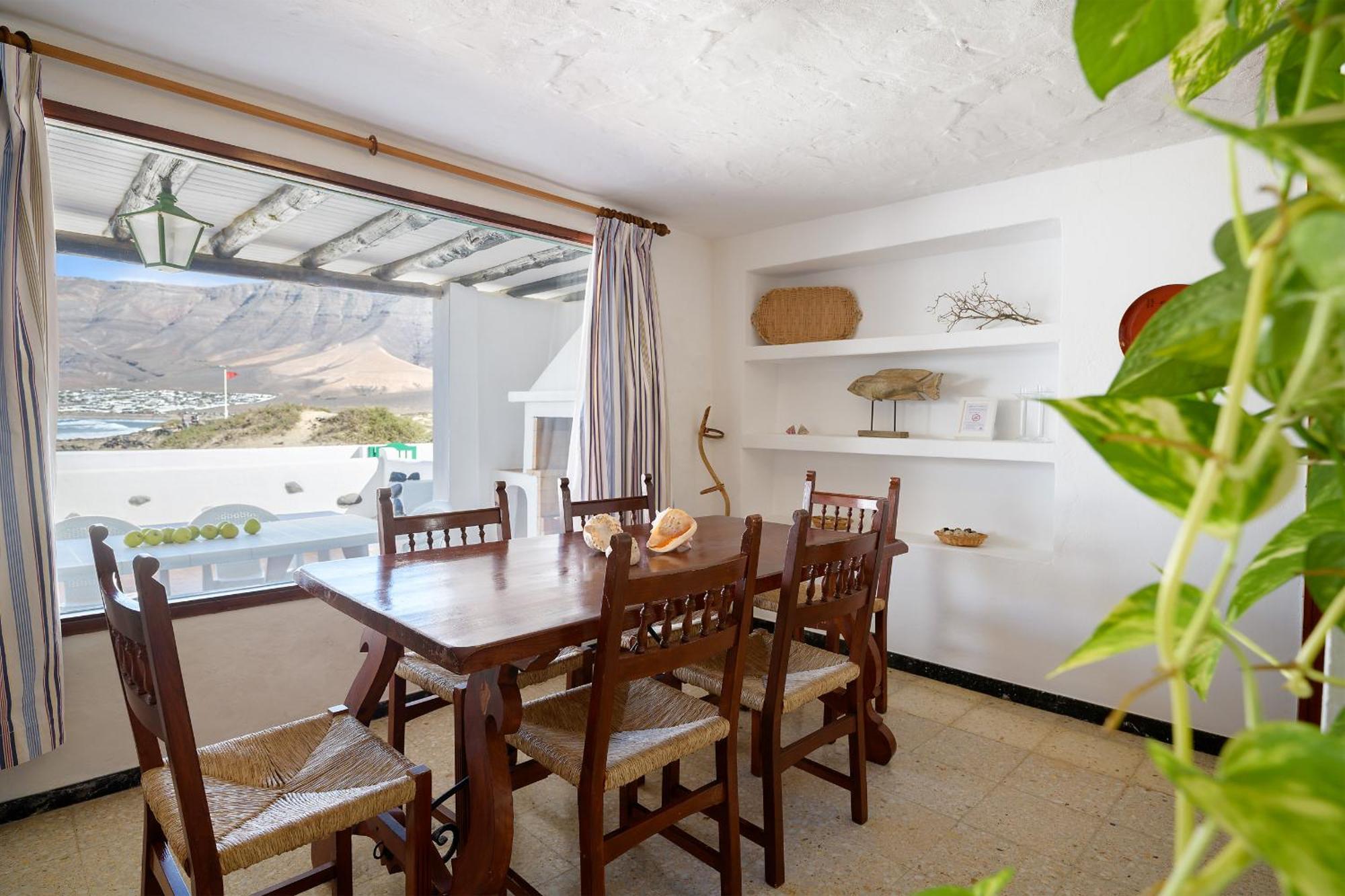 Famara Caracolillos, La Casa Kültér fotó